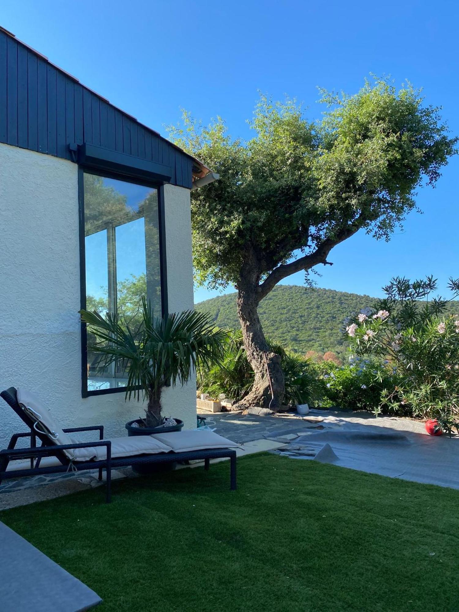 Belle Privee Avec Le Jardin Privatif Et Le Jacuzzi