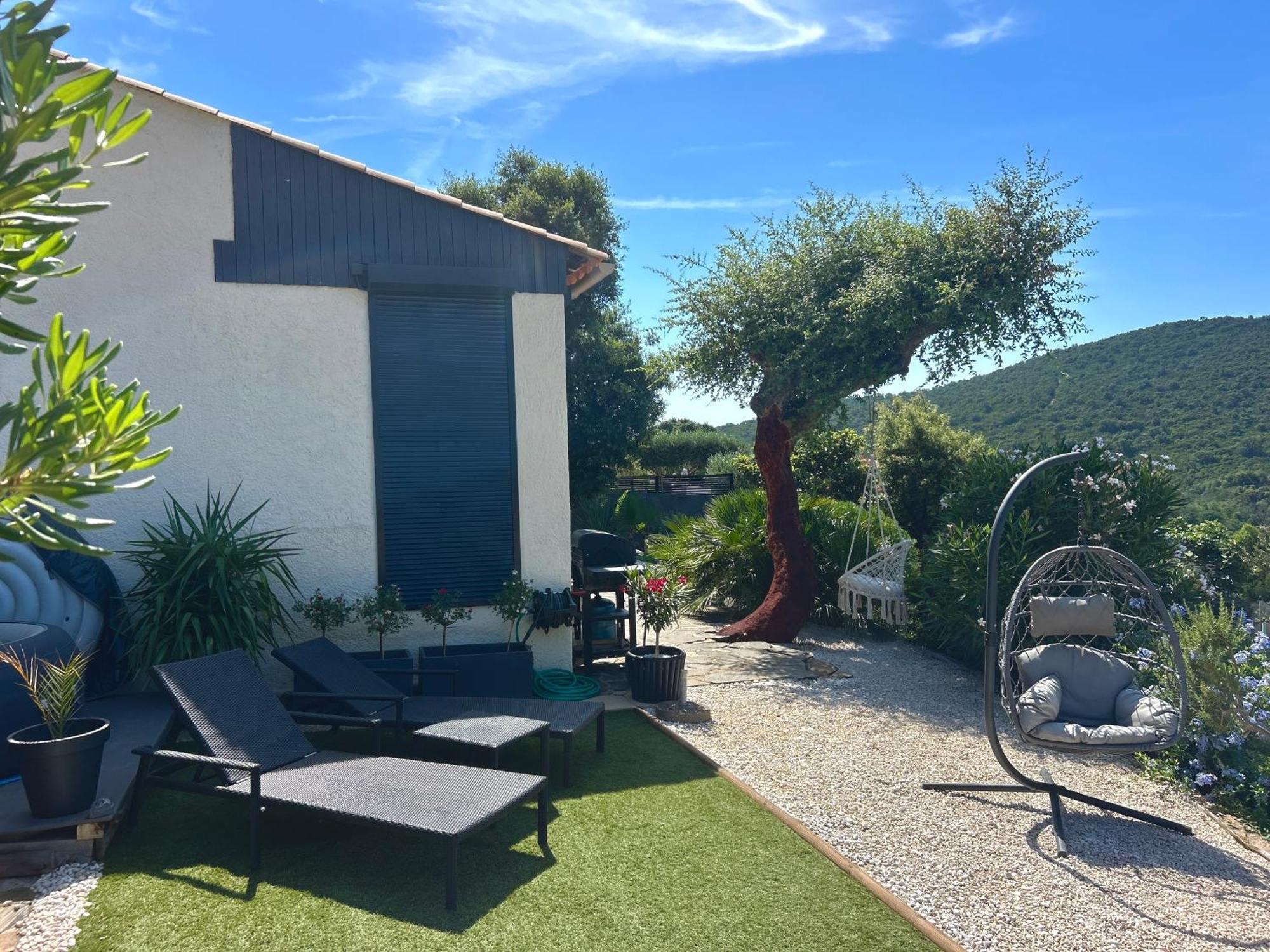 Privatunterkunft Belle Privee Avec Le Jardin Privatif Et Le Jacuzzi
