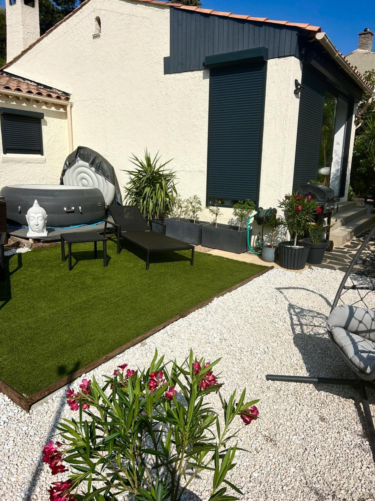 Belle Privee Avec Le Jardin Privatif Et Le Jacuzzi Quarto em Acomodações Particulares *